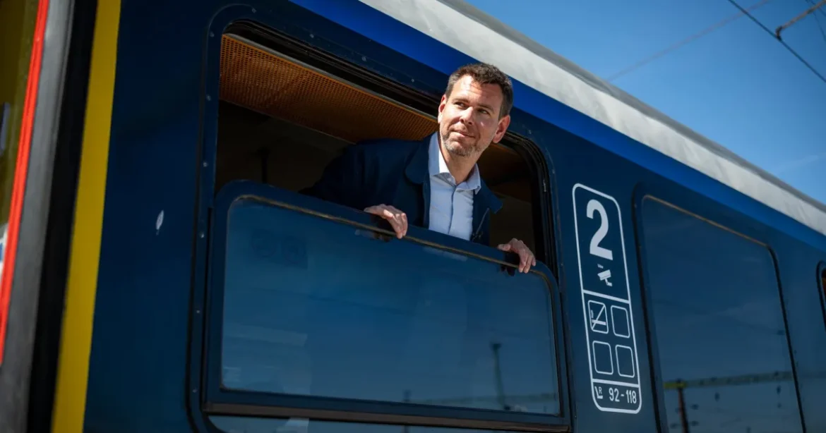 Nem írja alá Vitézy a szerződést, visszavonta Lázár utasítását